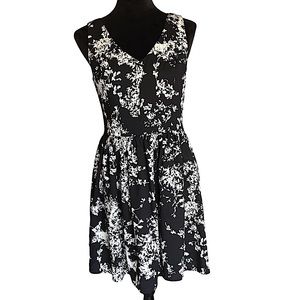 Mac + Jac Black and White Floral Sleeveless Midi Dress